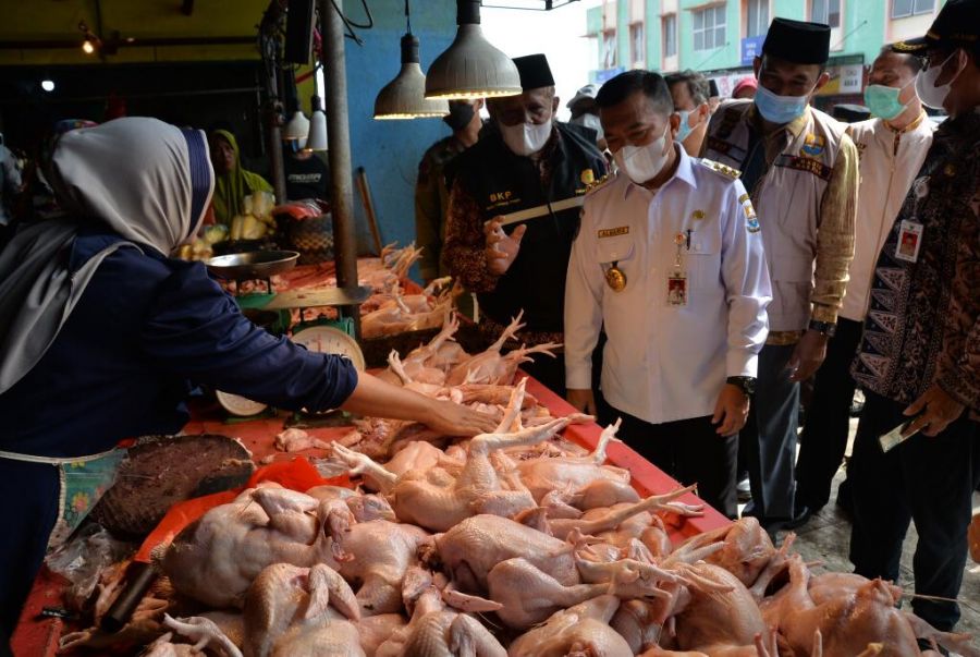 Al Haris Adakan Sidak Harga Pokok di Pasar Angso Duo