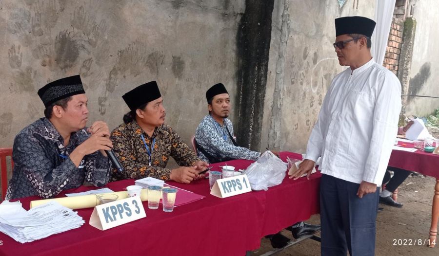 Arfah Raih Suara Terbanyak dalam Pemilihan Ketua RT