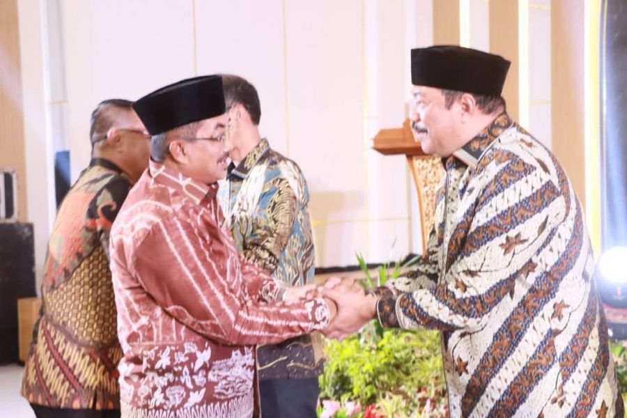 Bupati Anwar Sadat Hadiri Pisah Sambut Kepala Kejaksaan Tinggi Jambi