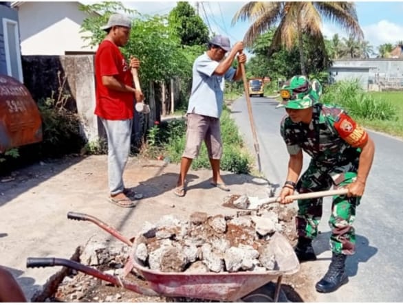 Dandim 1615/Lotim: Manfaatkan Gotong Royong Untuk Membangun Desa
