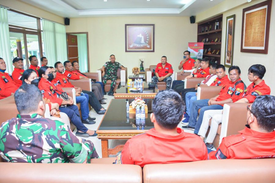 Danrem 172/PWY Terima Audiensi Pemuda Batak Bersatu