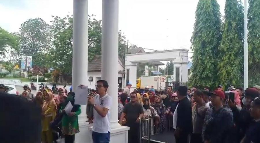 Diduga Praktik Mafia Tanah Secara Terstruktur, Sistematis, dan Masif, PT. EWF Didemo Warga