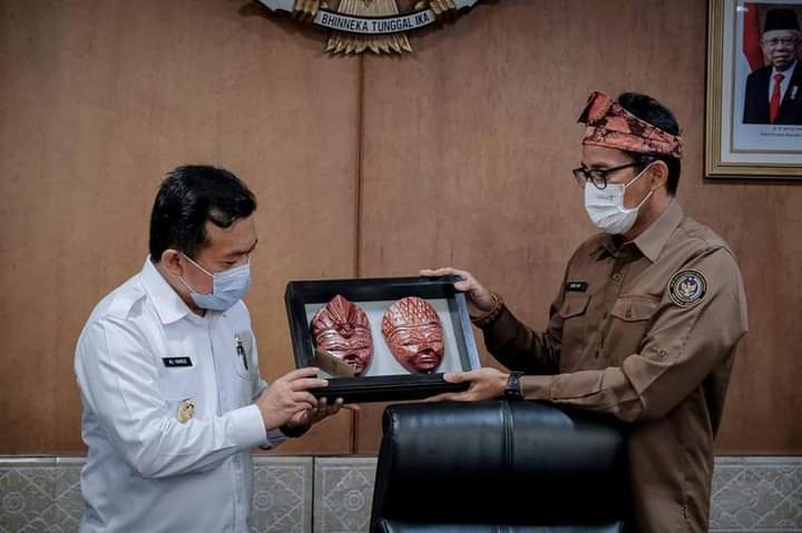 Gubernur Al Haris Audiensi ke Kepala BRGM dan Kemenparekraf RI 