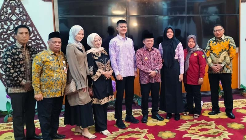 Gubernur Al Haris Lepas 2 Paskibraka Nasional Asal Jambi 
