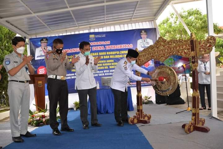 Gubernur Alharis Buat Komitmen Kelola Pemerintah yang Bersih dan Melayani