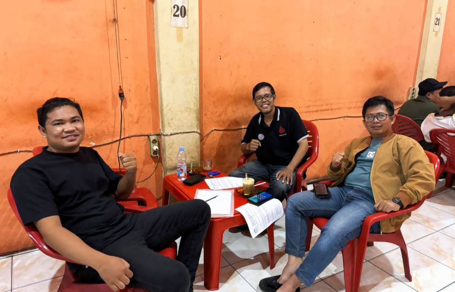 Hangatnya Teh Talua, Mengalir Gagasan: PMN Jambi Gelar Diskusi Malam Penuh Inspirasi