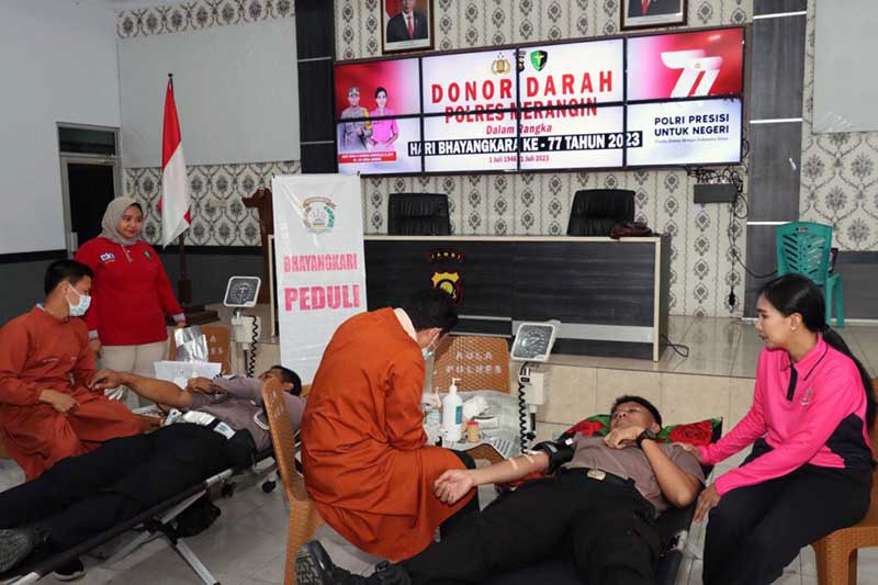 Hasil Donor Darah Hari Bhayangkara Ke-77 Polres Merangin Diserahkan ke PMI