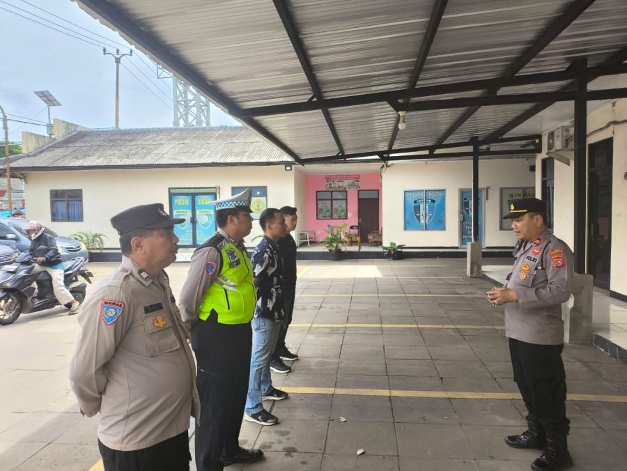Iptu Purwantoro Pimpin Apel Pagi Personil Polsek Cikupa dengan Penekanan Disiplin