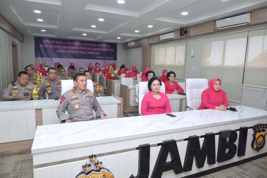 Kapolda Jambi Hadiri Syukuran HUT Ke-44 Yayasan Kemala Bhayangkari
