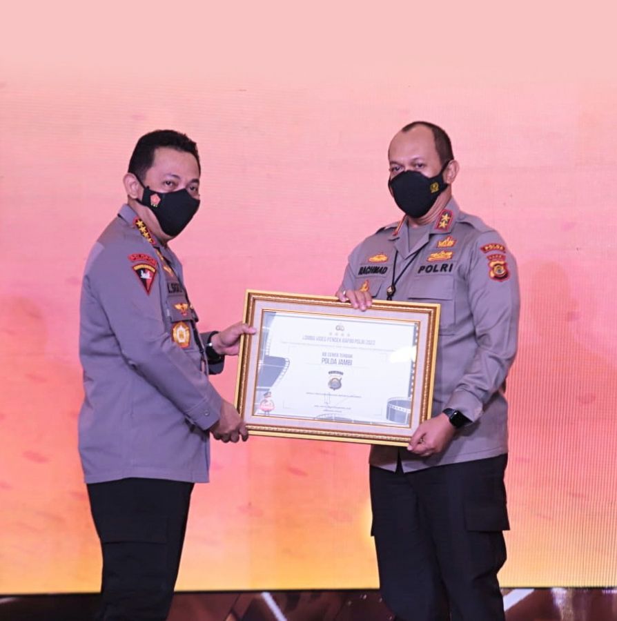 Kapolda Jambi Ikuti Rapim Polri 2022 dan Terima Penghargaan dari Kapolri