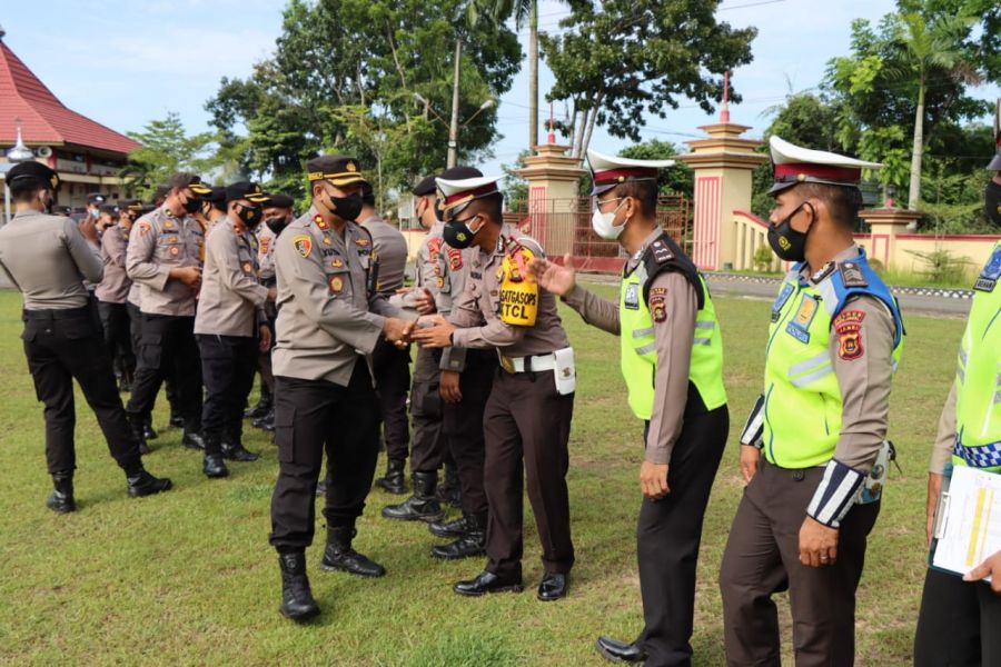 Kapolres Muaro Jambi Pimpin Apel Perdana Usai Idul Fitri