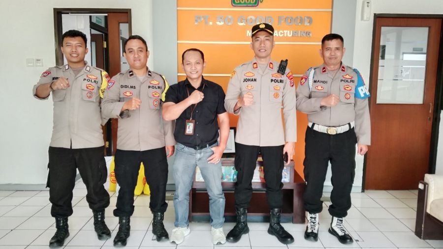 Kapolsek Cikupa AKP Johan Armando Utan Tinjau Keamanan di PT Soo Good Food Desa Cibadak