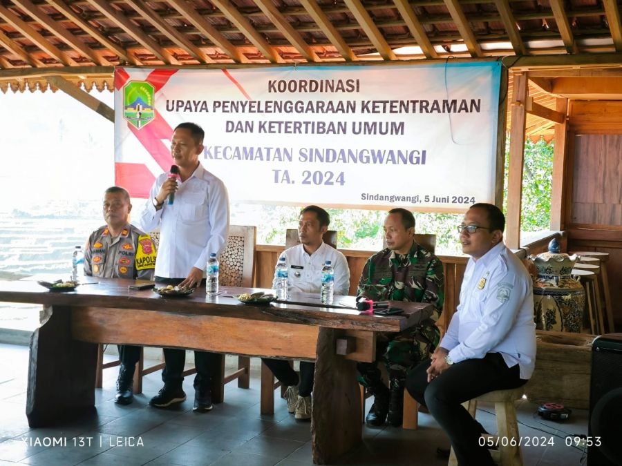 Kasat Reserse Narkoba bersama Tim Gelar Penyuluhan Bahaya Narkoba di Villa Ciboer