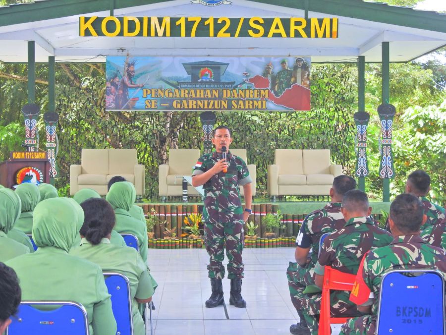 Kunker ke Kodim 1712/Sarmi, Danrem 172/PWY Ingatkan Prajurit Hindari Masalah