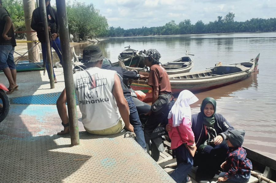 Lebaran 2022, Aktifitas Perahu Tambang Ramai Penyebrangan