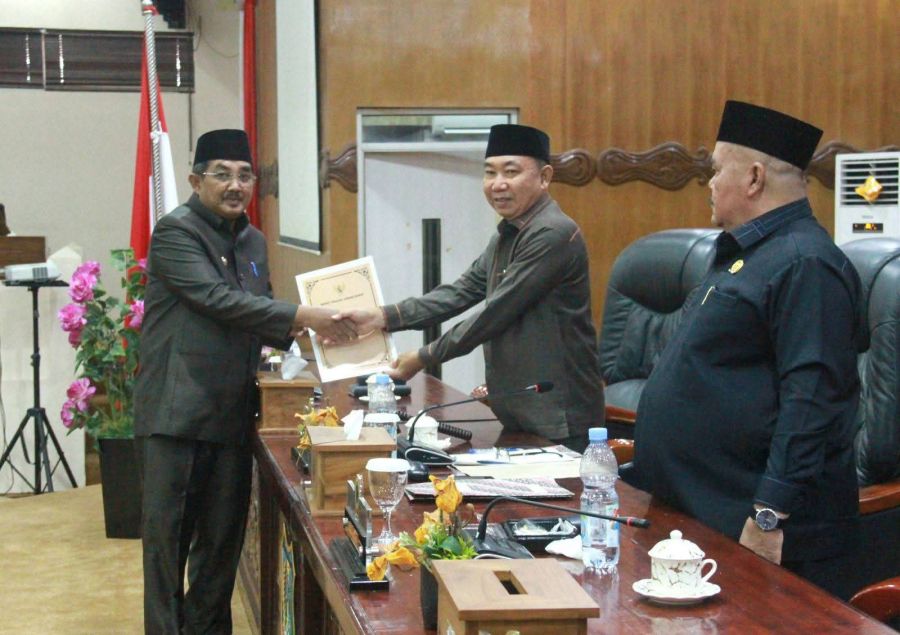 Lima Ranperda Disahkan, Bupati Anwar Sadat Tegaskan Komitmen Perkuat Tata Kelola Pemerintahan
