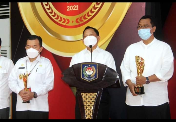 Mendagri  Beri Penghargaan Kategori Innovative Government Award 2021 Untuk Pemprov Jambi