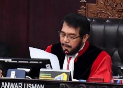 MK Tolak Permohonan Perpanjangan Batas Usia Pensiun TNI