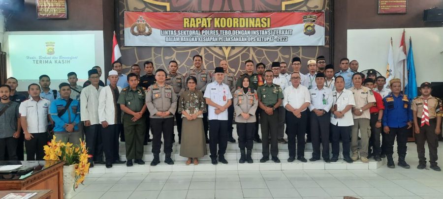 Ops Ketupat 2023 Polres Tebo Libatkan Senkom Mitra Polri Bergabung Dengan TNI Polri Bantu Pengamanan