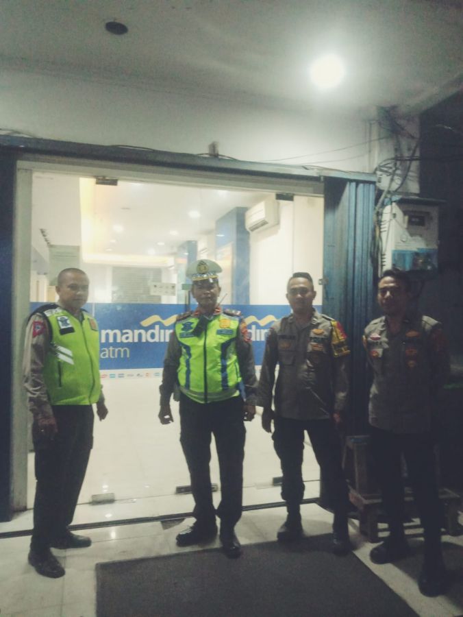 Patroli Malam Polsek Cikupa, Ipda Udi Muhdi Fokus pada Keamanan Kamtibmas