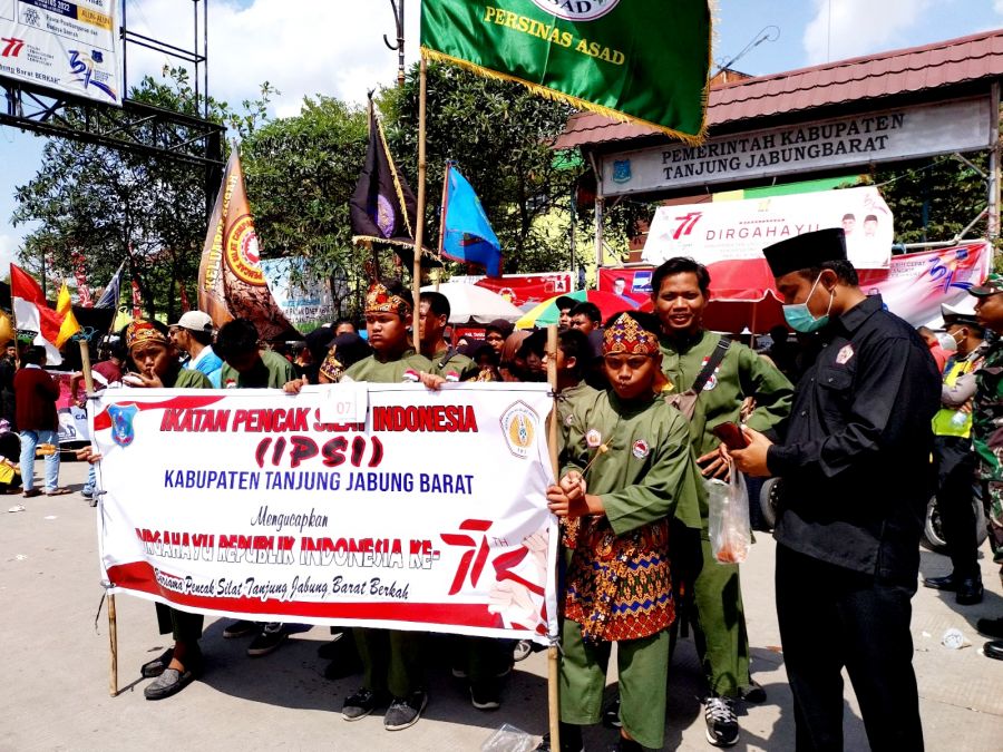 Pawai Budaya HUT RI 77 di Tanjab Barat Berlangsung Meriah