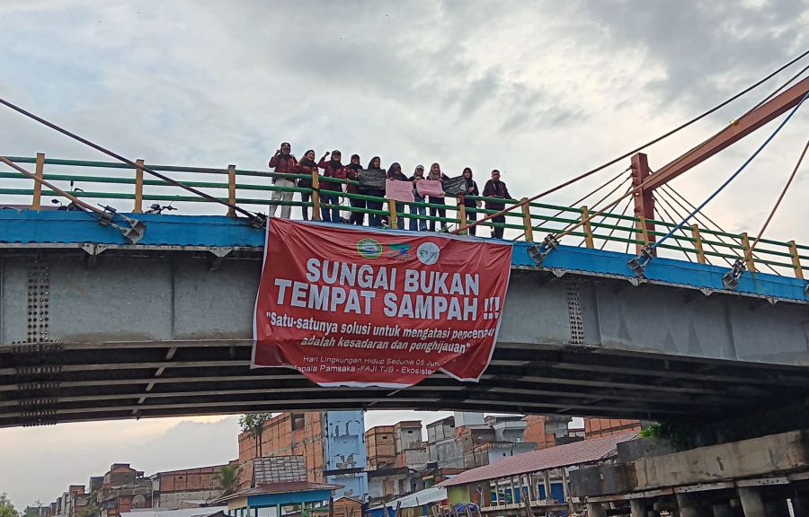 Pemuda Tanjab Barat Kampanyekan Peduli Lingkungan