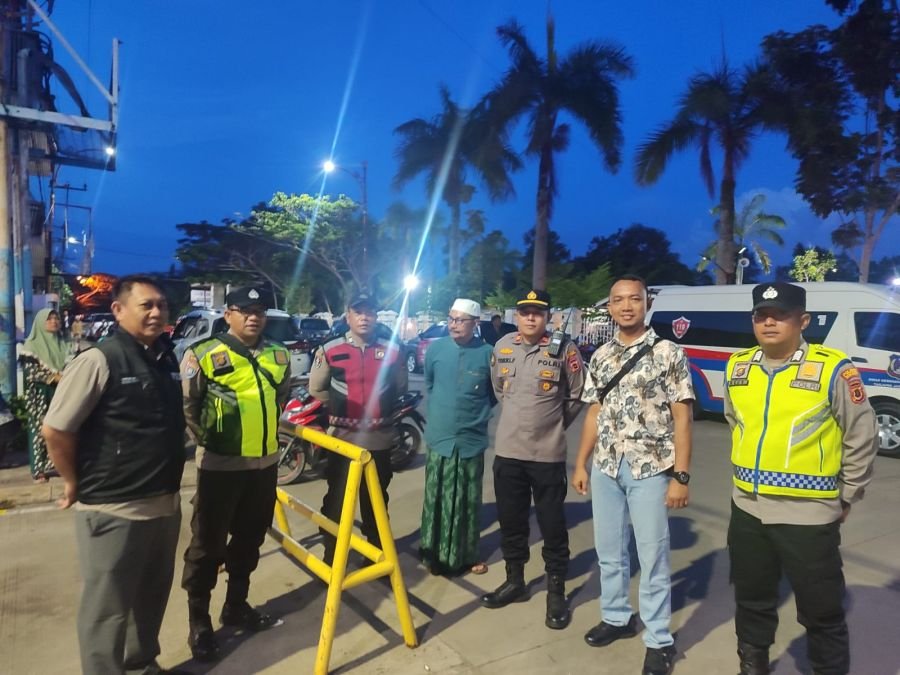 Penuh Haru, 275 Jemaah Haji Tanjab Barat Bertolak ke Jambi dengan Pengawalan Personel Polres