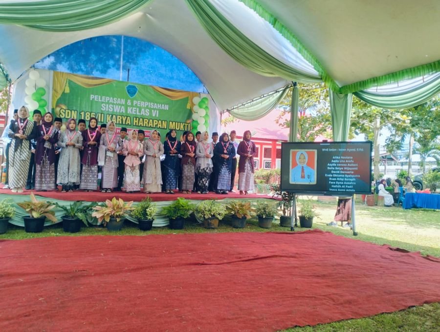 Perpisahan Haru SD Negeri Karya Harapan Mukti, 25 Siswa Dilepas dengan Pesan Lanjutkan Pendidikan