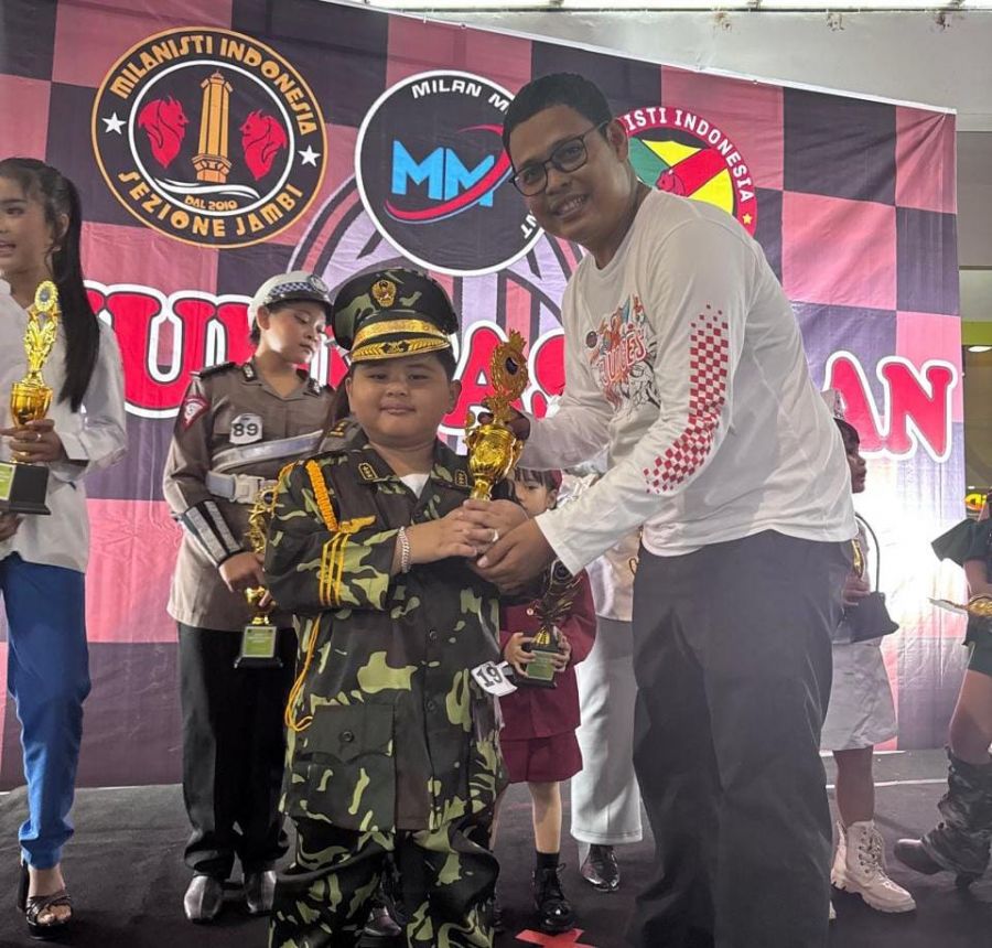 Pesona Rezky Akbar Sadewa Memikat Juri: Anak 5 Tahun Ini Jadi Icon Fashion Show Jambi 2025