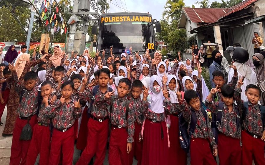 Polresta Jambi Tunjukkan Kepedulian Pendidikan, Sekolah dan Orang Tua Sampaikan Apresiasi