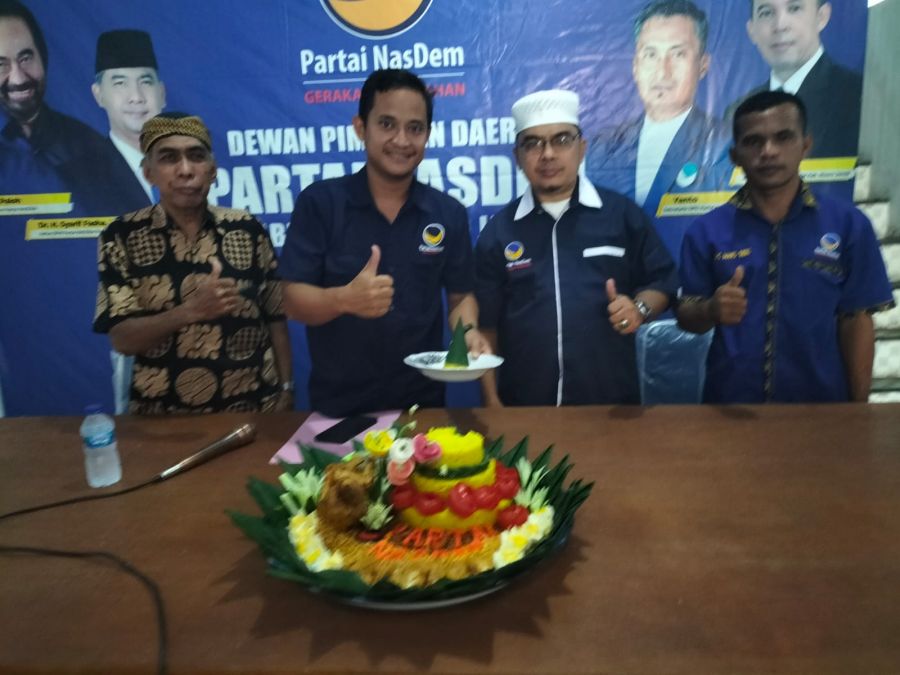 Potong Tumpeng, DPD NasDem Muaro Jambi Rayakan HUT ke-11