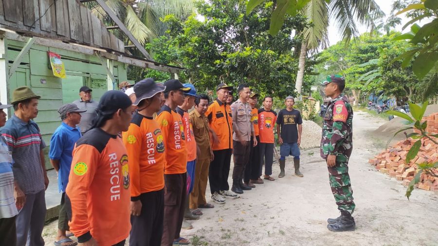 Senkom Bedah Rumah, Warga Bernama Tomi Samsury Disambut Antusias Masyarakat