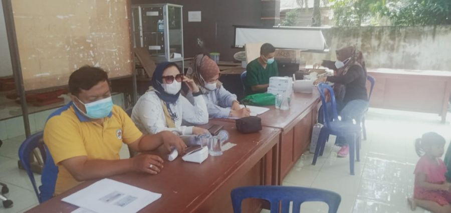 TNI Polri dan Senkom Pantau Jalannya Vaksin Booster di Sungai Gelam