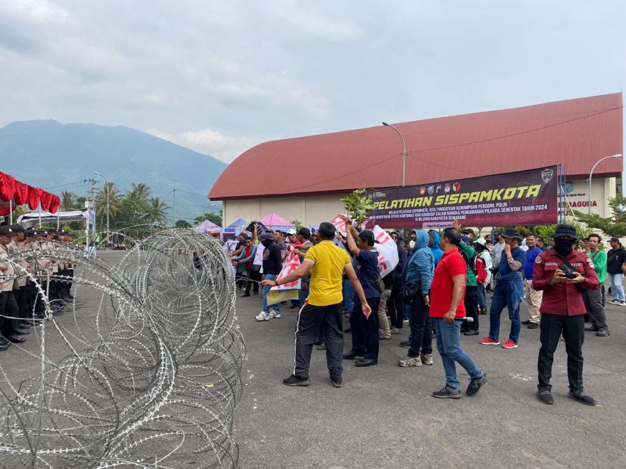 Siap amankan Pilkada serentak 2024, Polres Semarang Gelar Simulasi Sispamkota
