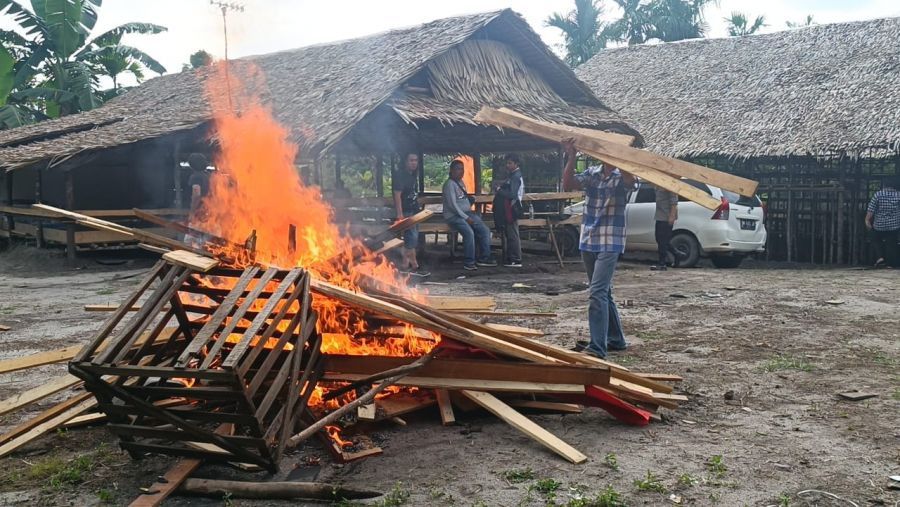 Tegas...!, Kapolsek Sungai Gelam Grebek Arena Sabung Ayam 