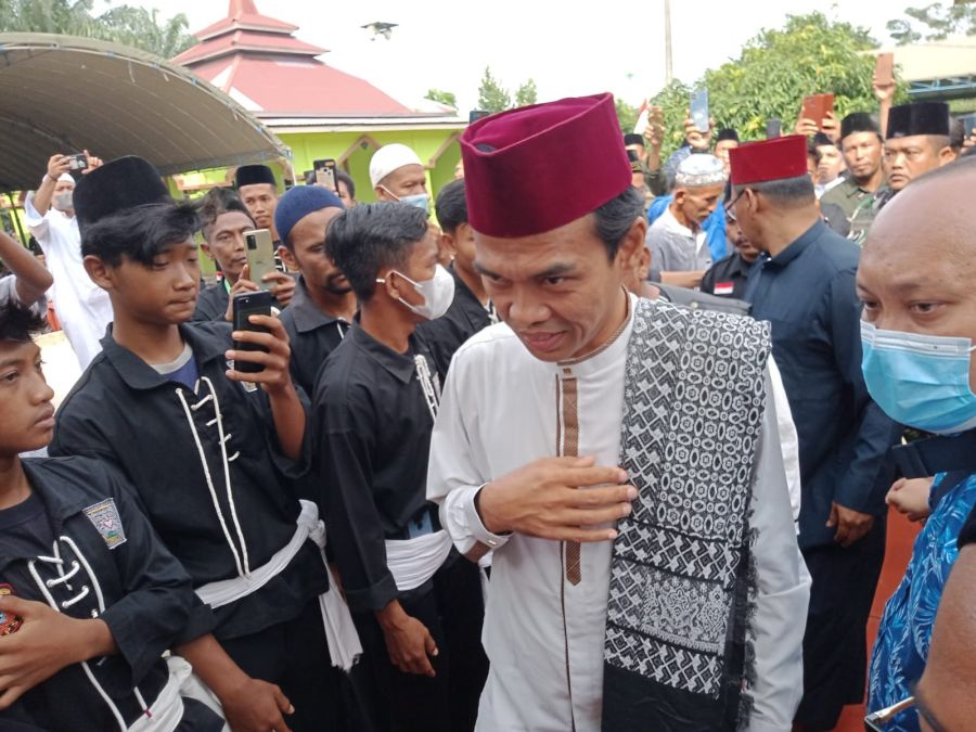UAS Ceramah di Sungai Gelam Dihadiri Ribuan Umat
