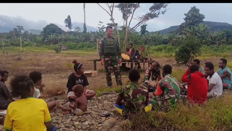 Upaya Pencarian Korban Hanyut di Sungai Digoel, Koramil Oksibil Temui Masyarakat