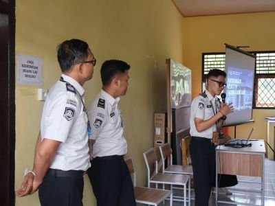 cegah-tppo-dan-tppm-sejak-dini-imigrasi-tanjung-jabung-barat-edukasi-pelajar-sman-15