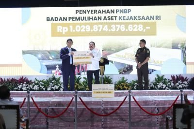 kejaksaan-serahkan-lelang-bpa-fair-2026-serta-aset-edi-tansil-ke-kemenkeu